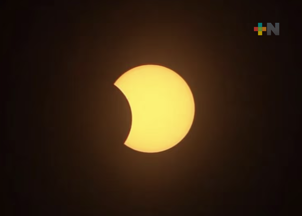 Finaliza el eclipse solar anular en México